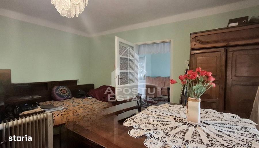 Casă cu 4 camere cu Teren 360 Mp în Micălaca
