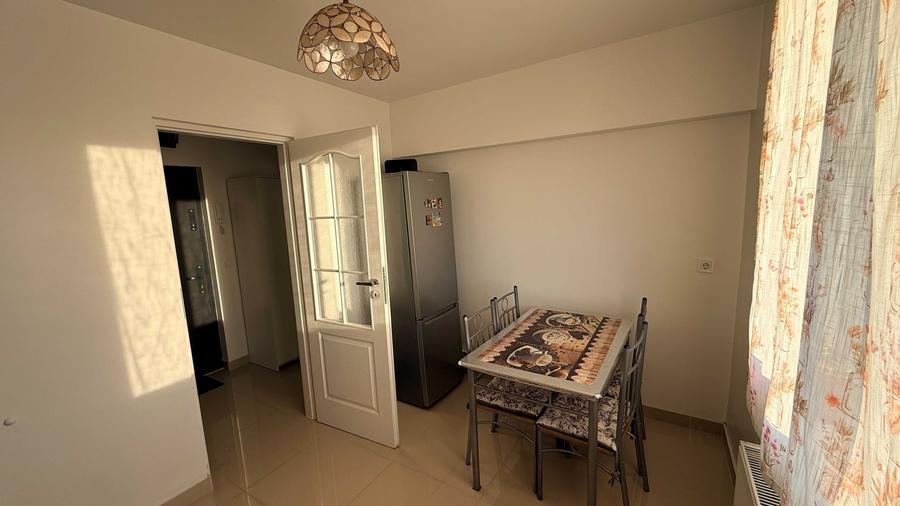 Apartament cu 2 camere semidecomandat în Brâncoveanu