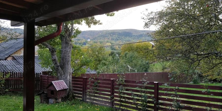 Casă cu 4 camere cu Teren 882 Mp în Cacica