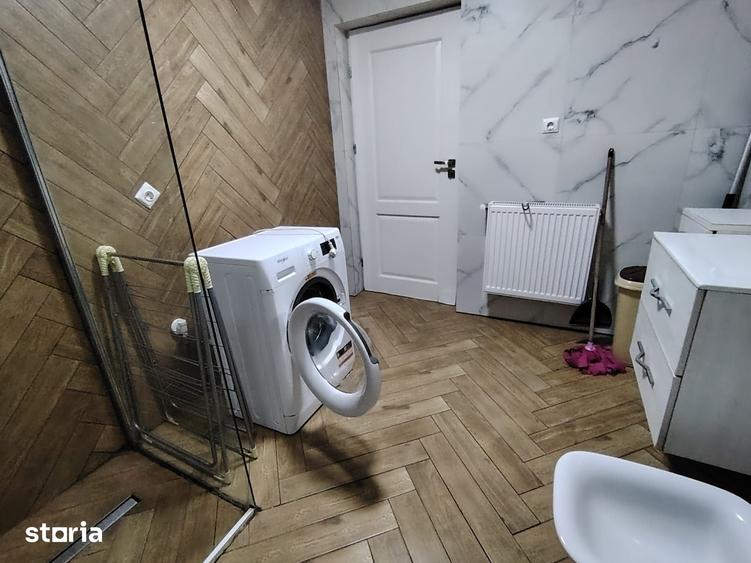 Apartament cu 3 camere semidecomandat în Florești