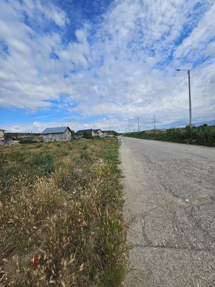 Teren de 1500 mp, în Valu lui Traian