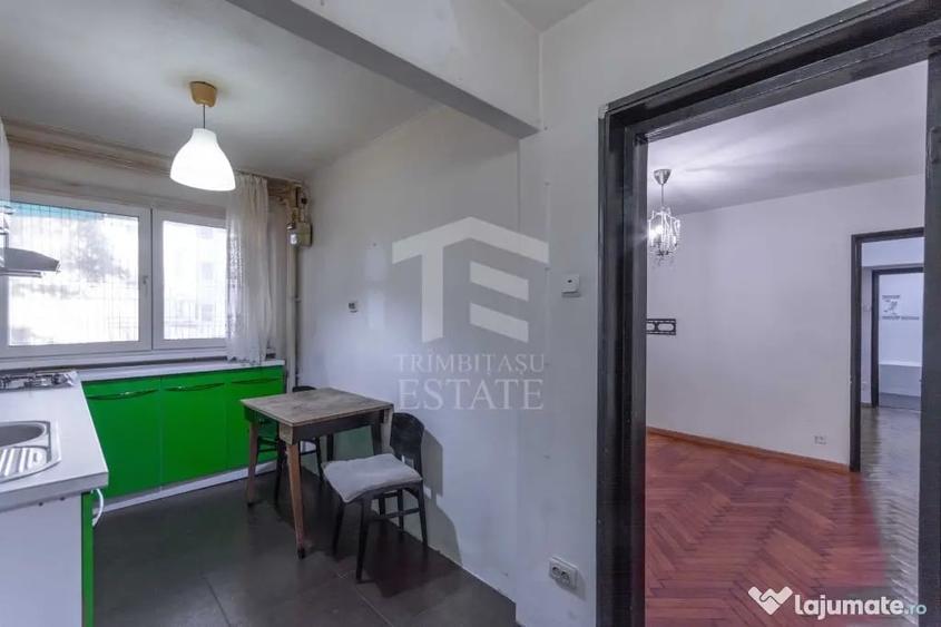 Apartament cu 3 camere semidecomandat în Mihai Bravu
