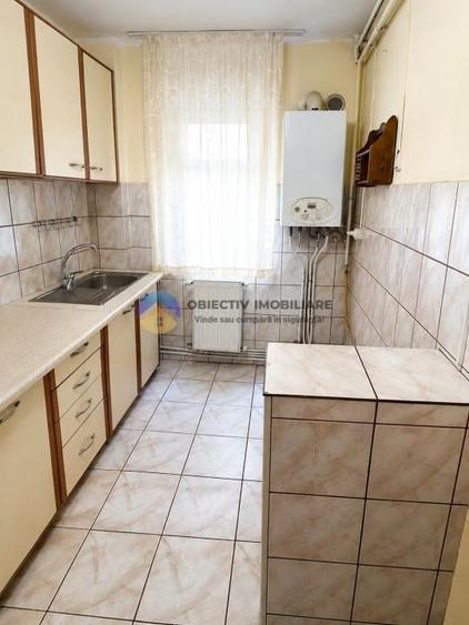 Apartament cu 2 camere semidecomandat în Mărăței