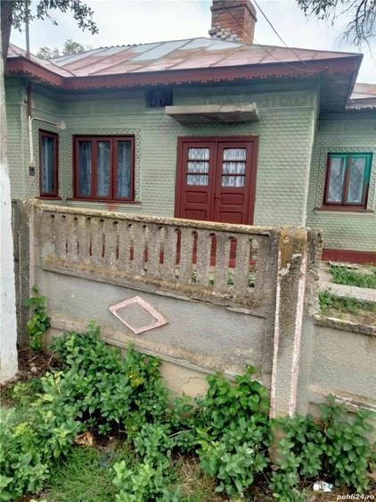 Casă cu 3 camere cu Teren 1400 Mp în Vâlcele