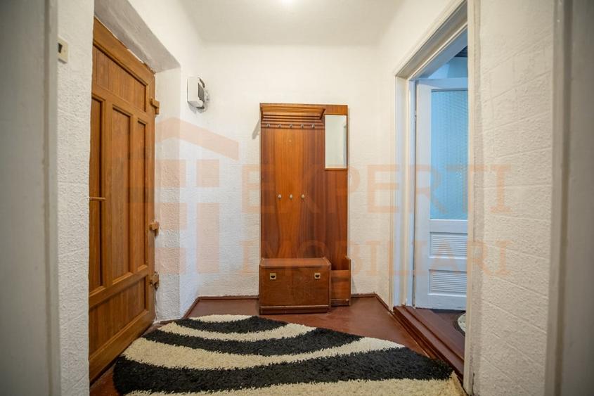 Casă individuală cu 3 camere cu Garaj în Ovidiu
