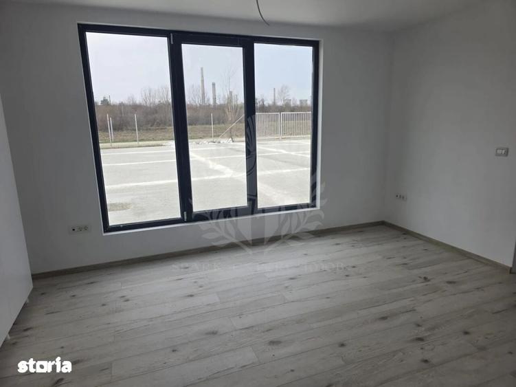 Spațiu comercial, de 600 mp, în Bărcănești
