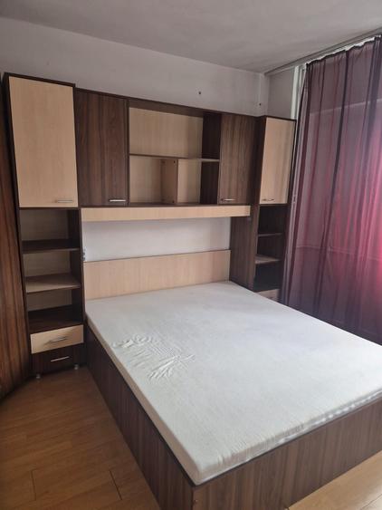 Apartament cu 2 camere semidecomandat în Ostroveni