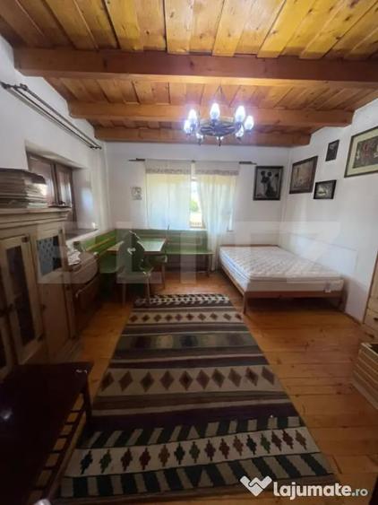 Casă cu 3 camere cu Teren 3300 Mp în Bonț