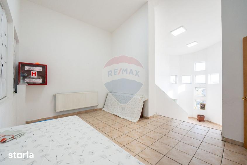 Spațiu comercial, de 350 mp, în Găvana