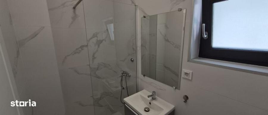 Casă cu 3 camere cu Teren 80 Mp în Central