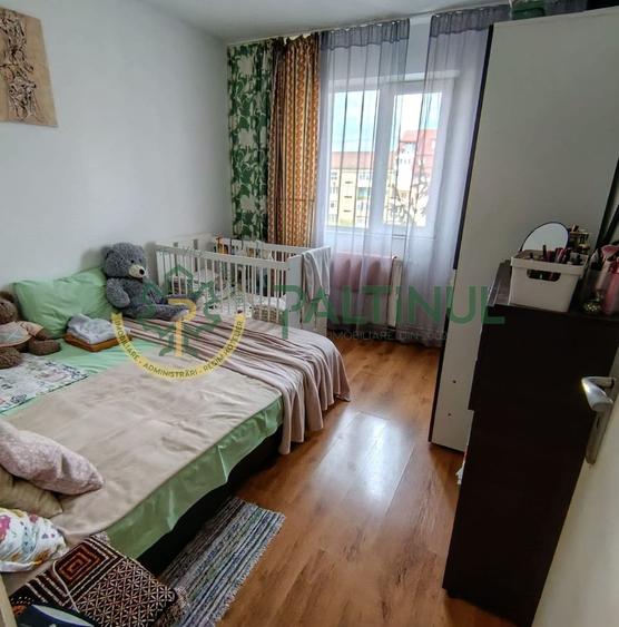 Apartament cu 2 camere semidecomandat în Vasile Aaron