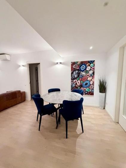 Apartament cu 3 camere decomandat, mobilat în Herăstrău