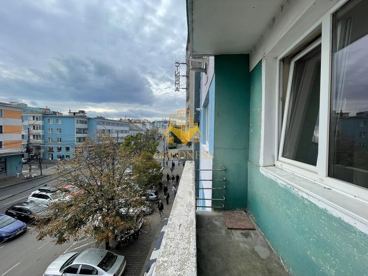 Apartament cu 2 camere decomandat în Ultracentral