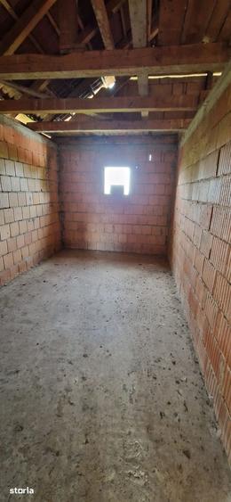 Casă cu 5 camere cu Teren 600 Mp în Sânnicolau Mic