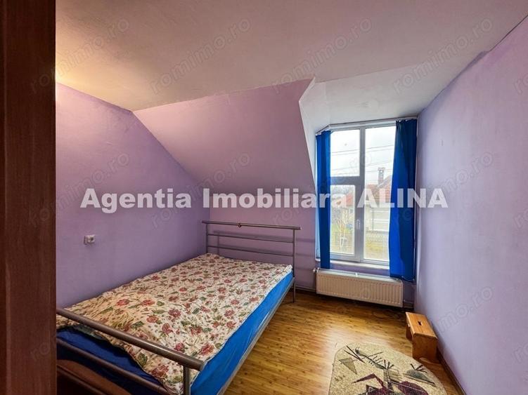 Casă cu 4 camere în Central
