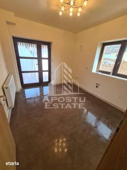 Casă cu 5 camere cu Canalizare în Ghiroda