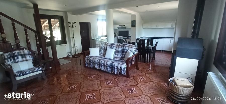 Casă cu 4 camere cu Teren 2259 Mp în Ghioroc