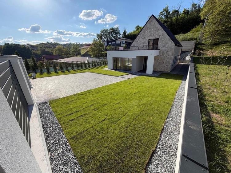 Casă cu 4 camere cu Teren 800 Mp în Feleacu