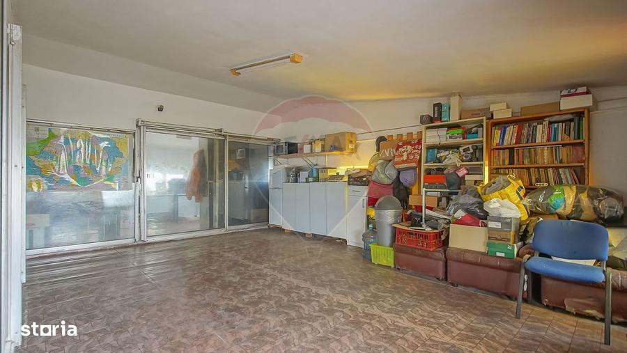 Spațiu comercial, de 766 mp, în Central