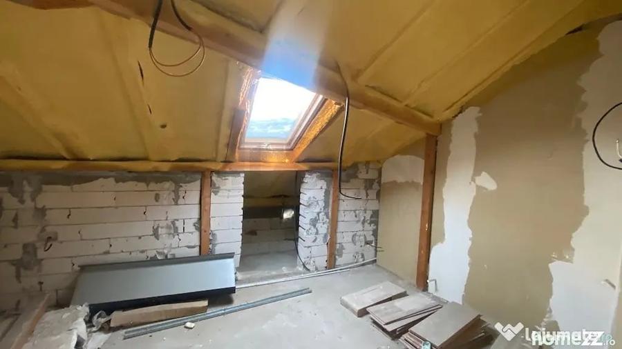 Casă cu 4 camere cu Teren 220 Mp în Vitan