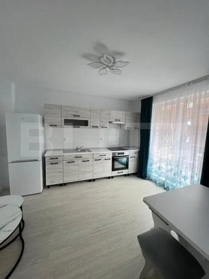 Apartament cu 2 camere semidecomandat, mobilat în Chinteni