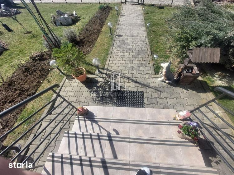 Casă cu 4 camere cu Teren 700 Mp în Livezeni