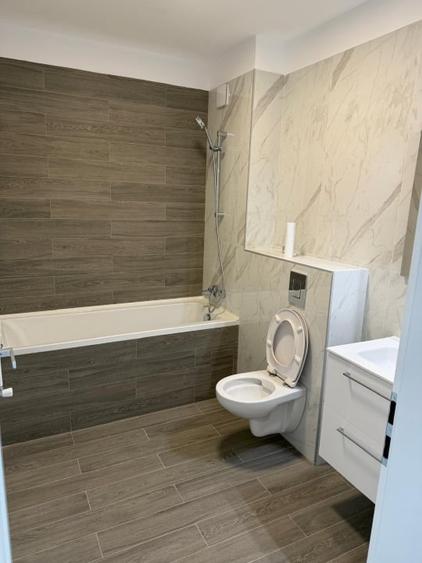 Apartament cu 2 camere semidecomandat, mobilat în Dacia
