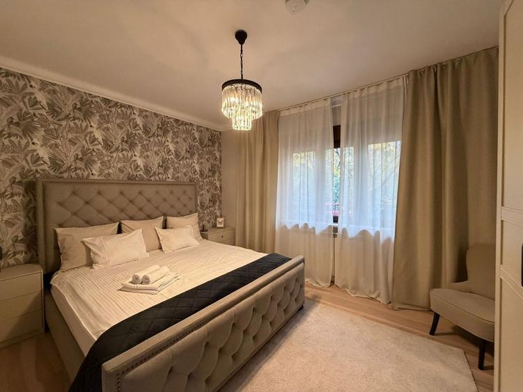 Apartament cu 4 camere semidecomandat, mobilat în Aviatorilor
