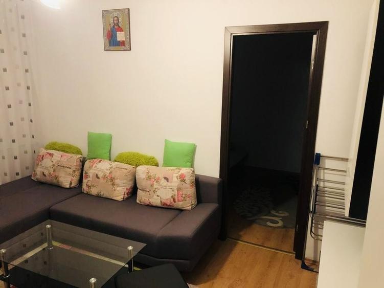 Apartament cu 2 camere semidecomandat, mobilat în Rogerius