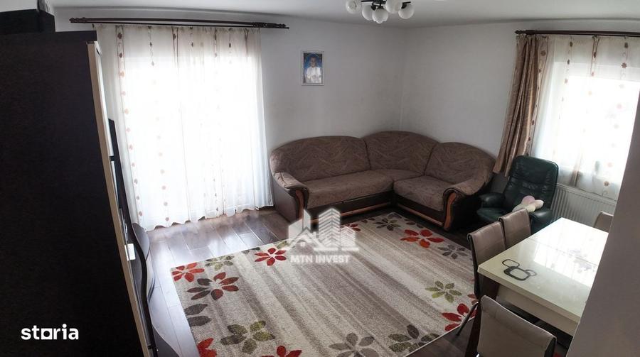 Apartament cu 3 camere decomandat în Paltin