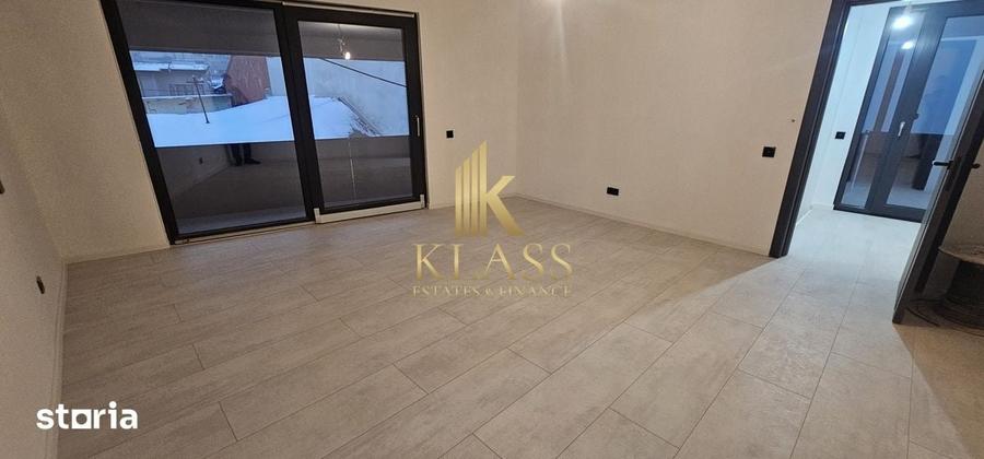 Casă cu 4 camere cu Teren 300 Mp în Tineretului