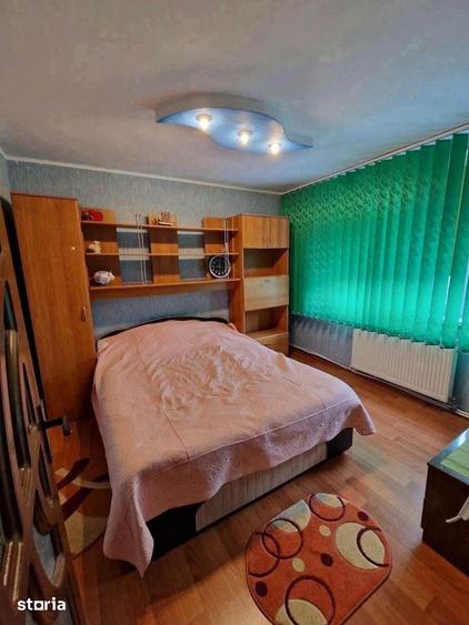 De vanzare apartament cu 3 camere,balcon, decomandat,mobilat 49900euro - 3