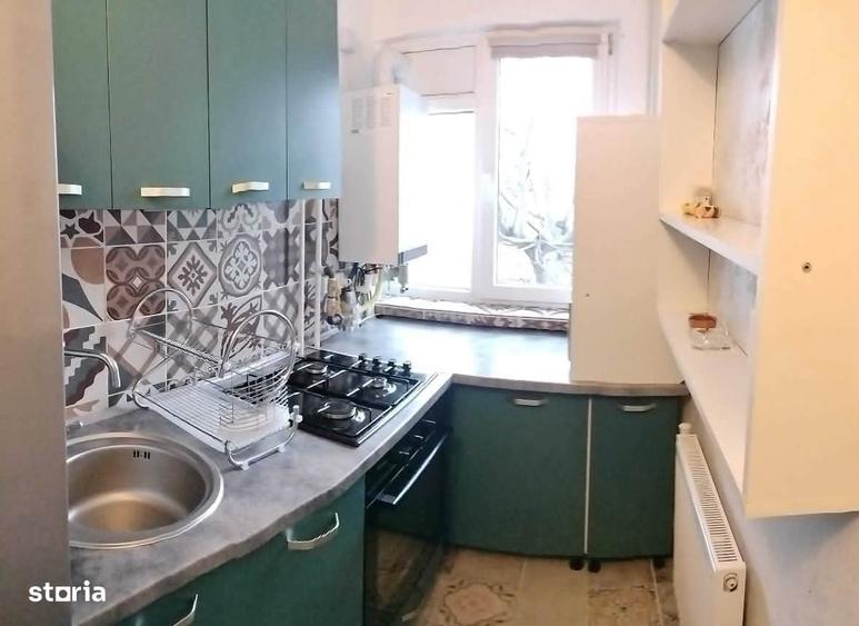 Apartament 3 camere,Craiovita Noua,centrala proprie,renovat,mobilat - 1