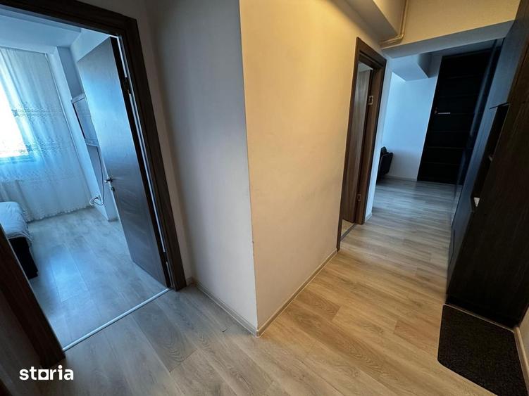 Apartament cu 2 camere, mobilat în Regie