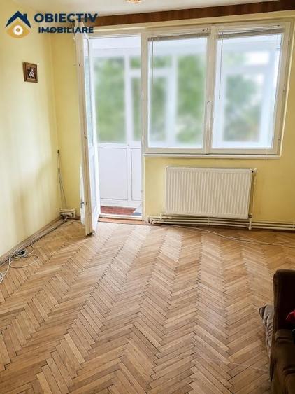 Apartament cu 2 camere semidecomandat în Central