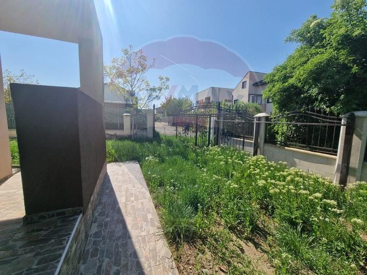 Casă individuală cu 5 camere cu Teren 770 Mp în Săftica