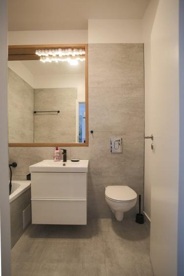 Apartament cu 2 camere, mobilat în Băneasa
