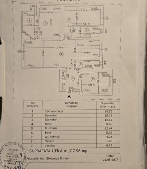 Apartament cu 3 camere decomandat, mobilat în Victoriei