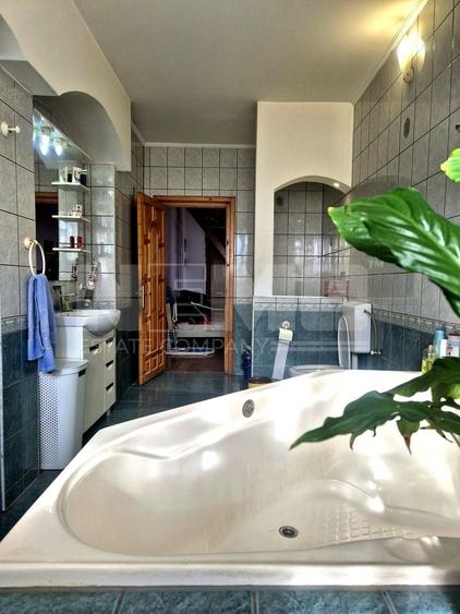 Apartament 3 camere | 120 MP | Ultracentral | Terasă + Pod | 89.000 € - 14