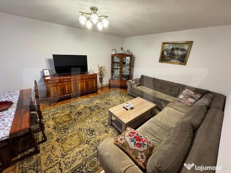 Casa, zona 0, vedere panoramica spre santurile Cetatii pre - 10