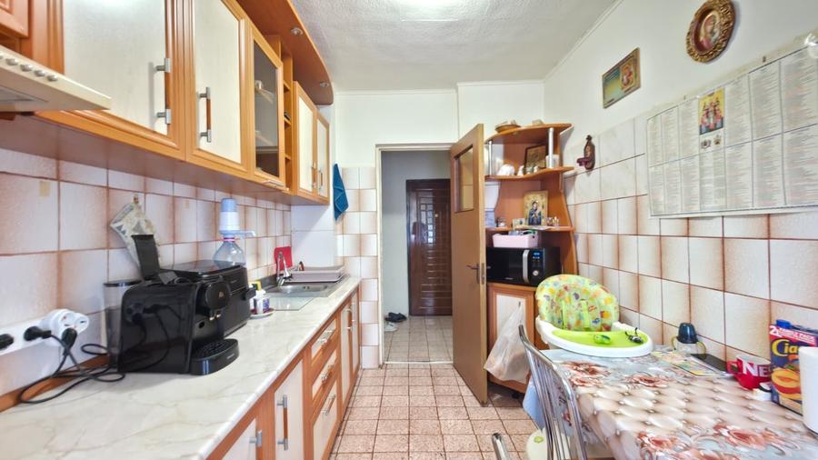 Apartament cu 2 camere decomandat în 1 Decembrie 1918