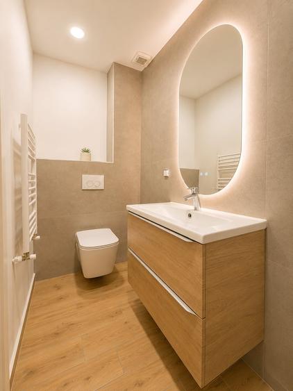 Apartament cu 3 camere decomandat în Nord