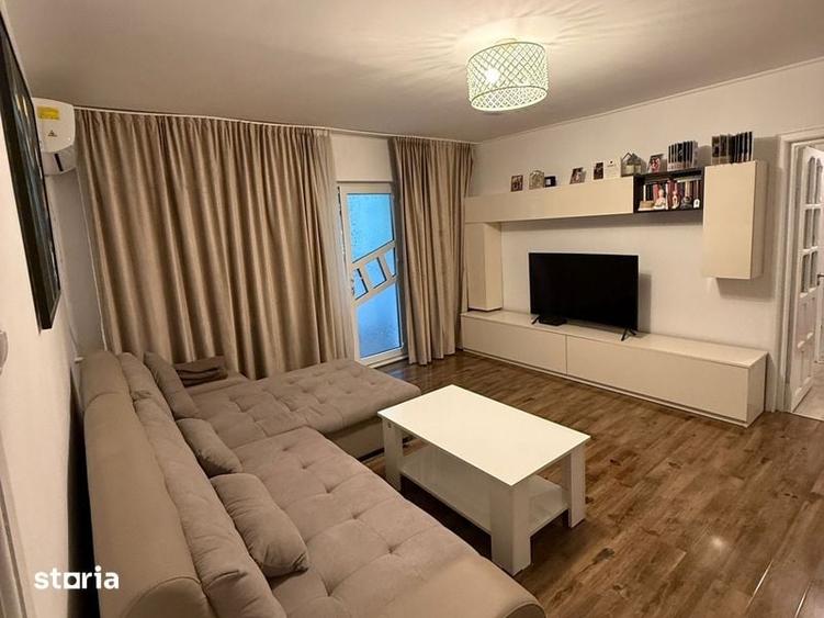 Apartament cu 3 camere în Malu Roșu