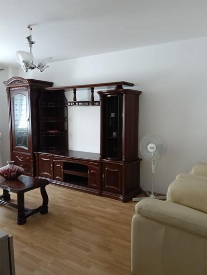 Apartament cu 2 camere decomandat în Nicolina
