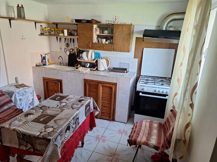 Casă cu 3 camere în Stâlpu
