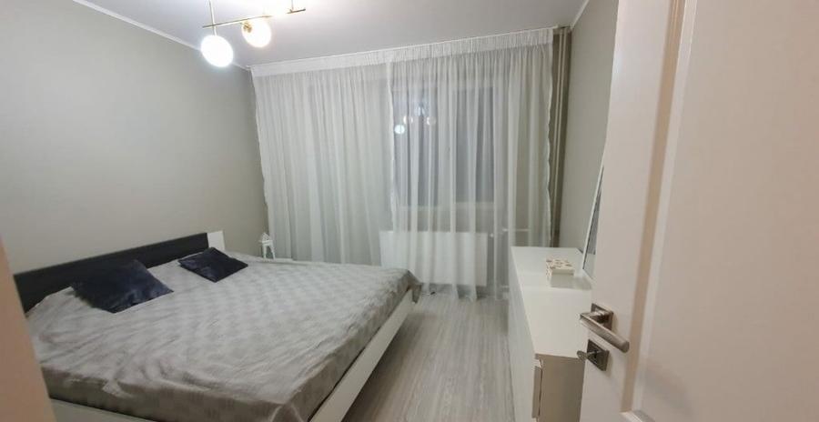 Apartament cu 3 camere decomandat în Tineretului