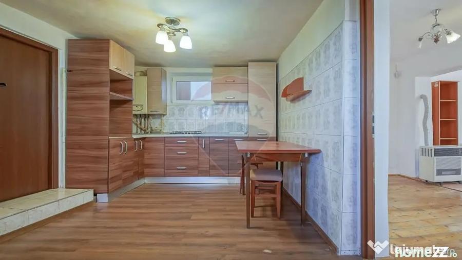 Casă cu 3 camere cu Teren 112 Mp în Schei