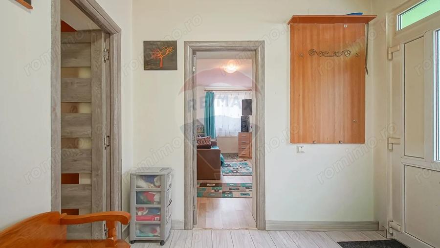 Casă cu 3 camere cu Teren 302 Mp în Blumăna