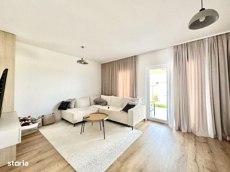 Duplex cu 4 camere - zid dublu despartitor - cartier asfaltat - Mosnit - 6