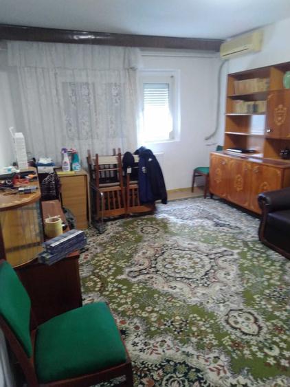 Apartament cu 2 camere decomandat în Micro 20